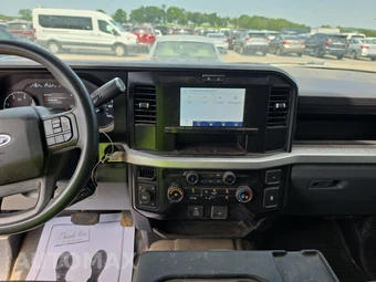 2025 Ford Super Duty F-250 XL Crew Cab Long Bed - miniatura 11