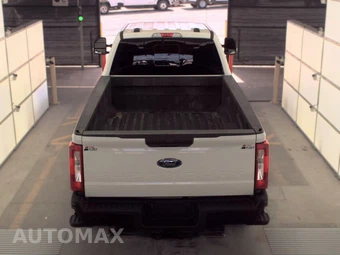 2025 Ford Super Duty F-250 XL Crew Cab Long Bed - miniatura 5