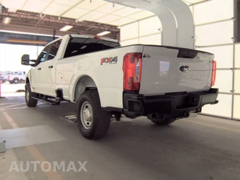 2025 Ford Super Duty F-250 XL Crew Cab Long Bed - miniatura 6