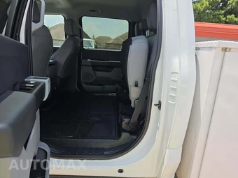 2025 Ford Super Duty F-250 XL Crew Cab Long Bed - miniatura 13