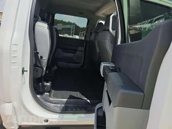 2025 Ford Super Duty F-250 XL Crew Cab Long Bed - miniatura 16