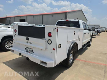 2025 Ford Super Duty F-250 XL Crew Cab Long Bed - miniatura 3