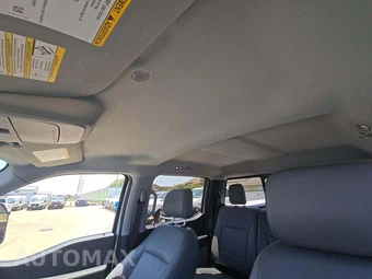 2025 Ford Super Duty F-250 XL Crew Cab Long Bed - miniatura 10