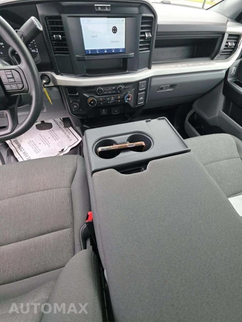 2025 Ford Super Duty F-250 XL Crew Cab Long Bed - miniatura 10