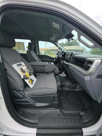 2025 Ford Super Duty F-250 XL Crew Cab Long Bed - miniatura 18