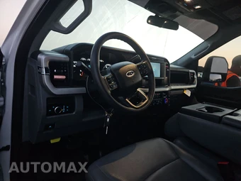 2025 Ford Super Duty F-250 XL Crew Cab Medium Bed - miniatura 11