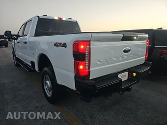 2025 Ford Super Duty F-250 XL Crew Cab Medium Bed - miniatura 6
