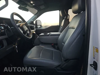 2025 Ford Super Duty F-250 XL Crew Cab Medium Bed - miniatura 7