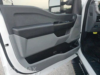 2025 Ford Super Duty F-250 XL Crew Cab Medium Bed - miniatura 9