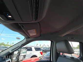 2025 Ford Super Duty F-250 XL Crew Cab Medium Bed - miniatura 17