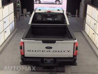 2025 Ford Super Duty F-250 XL Crew Cab Medium Bed - miniatura 5