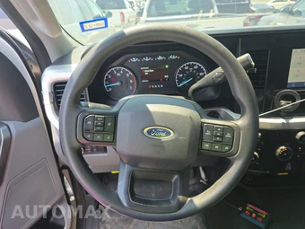 2025 Ford Super Duty F-250 XL Crew Cab Medium Bed - miniatura 10