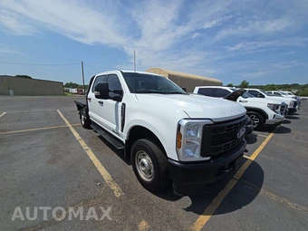 2025 Ford Super Duty F-250 XL Crew Cab Medium Bed - miniatura 3