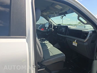 2025 Ford Super Duty F-250 XL Crew Cab Medium Bed - miniatura 8