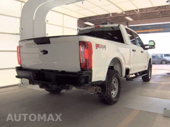 2025 Ford Super Duty F-250 XL Crew Cab Medium Bed - miniatura 4