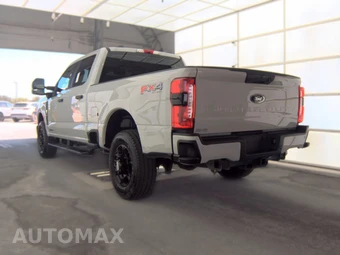 2025 Ford Super Duty F-250 XL Crew Cab Medium Bed - miniatura 6