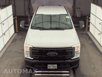 2025 Ford Super Duty F-250 XL Crew Cab Medium Bed - miniatura 2
