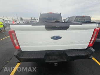 2025 Ford Super Duty F-250 XL Crew Cab Medium Bed - miniatura 5