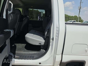 2025 Ford Super Duty F-250 XL Crew Cab Medium Bed - miniatura 10