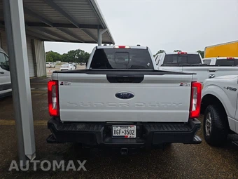 2025 Ford Super Duty F-250 XL Crew Cab Medium Bed - miniatura 5