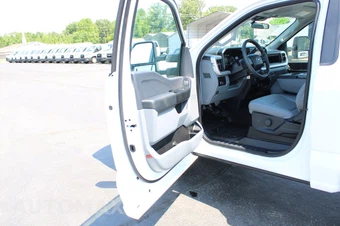 2025 Ford Super Duty F-250 XL Regular Cab Long Bed - miniatura 11