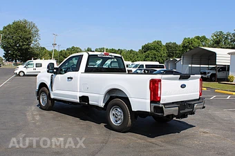 2025 Ford Super Duty F-250 XL Regular Cab Long Bed - miniatura 4