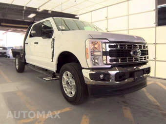 2025 Ford Super Duty F-250 XLT Crew Cab Long Bed - miniatura 3
