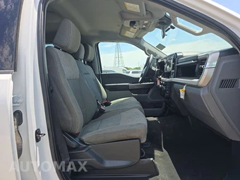 2025 Ford Super Duty F-250 XLT Crew Cab Long Bed - miniatura 8