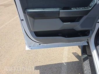 2025 Ford Super Duty F-250 XLT Crew Cab Long Bed - miniatura 9