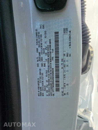2025 Ford Super Duty F-250 XLT Crew Cab Long Bed - miniatura 10