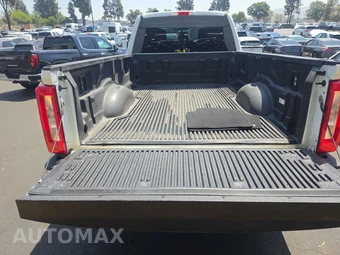 2025 Ford Super Duty F-250 XLT Crew Cab Long Bed - miniatura 11
