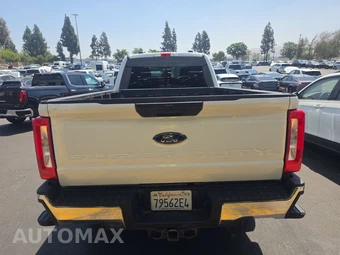2025 Ford Super Duty F-250 XLT Crew Cab Long Bed - miniatura 25