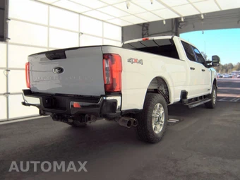 2025 Ford Super Duty F-250 XLT Crew Cab Long Bed - miniatura 4