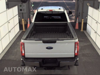 2025 Ford Super Duty F-250 XLT Crew Cab Long Bed - miniatura 5