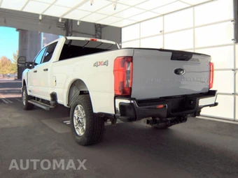 2025 Ford Super Duty F-250 XLT Crew Cab Long Bed - miniatura 6