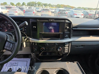2025 Ford Super Duty F-250 XLT Crew Cab Long Bed - miniatura 11