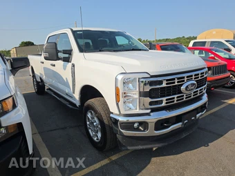 2025 Ford Super Duty F-250 XLT Crew Cab Long Bed - miniatura 3