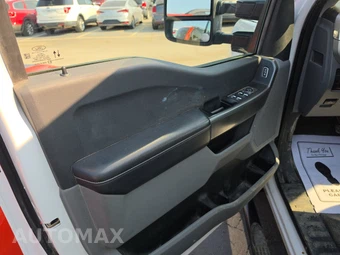 2025 Ford Super Duty F-250 XLT Crew Cab Long Bed - miniatura 9