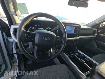 2025 Ford Super Duty F-250 XLT Crew Cab Long Bed - miniatura 11