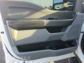 2025 Ford Super Duty F-250 XLT Crew Cab Long Bed - miniatura 9