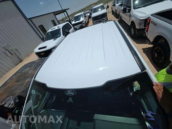 2025 Ford Super Duty F-250 XLT Crew Cab Long Bed - miniatura 12
