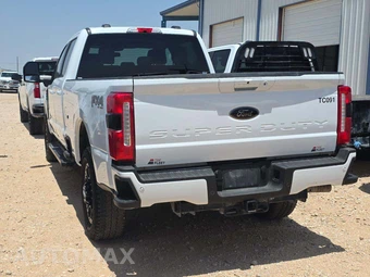 2025 Ford Super Duty F-250 XLT Crew Cab Long Bed - miniatura 2