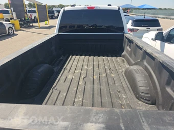 2025 Ford Super Duty F-250 XLT Crew Cab Long Bed - miniatura 16