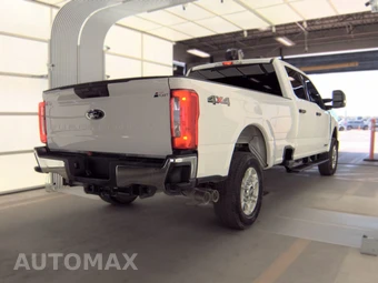 2025 Ford Super Duty F-250 XLT Crew Cab Long Bed - miniatura 4