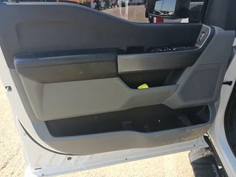 2025 Ford Super Duty F-250 XLT Crew Cab Long Bed - miniatura 9