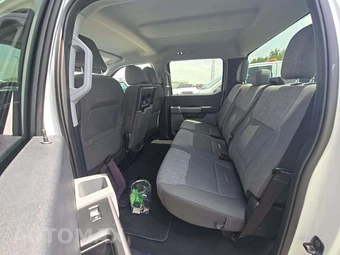 2025 Ford Super Duty F-250 XLT Crew Cab Long Bed - miniatura 13