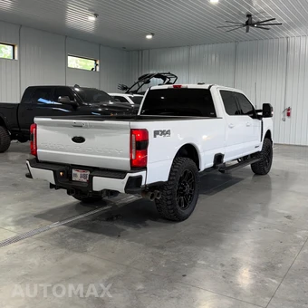 2025 Ford Super Duty F-250 XLT Crew Cab Long Bed - miniatura 3