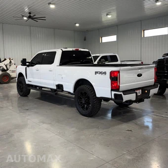 2025 Ford Super Duty F-250 XLT Crew Cab Long Bed - miniatura 4