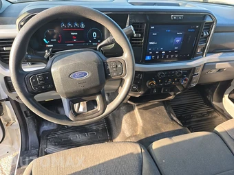 2025 Ford Super Duty F-250 XLT Crew Cab Long Bed - miniatura 11