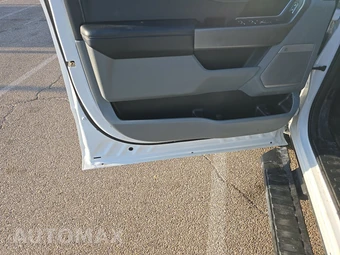 2025 Ford Super Duty F-250 XLT Crew Cab Long Bed - miniatura 9